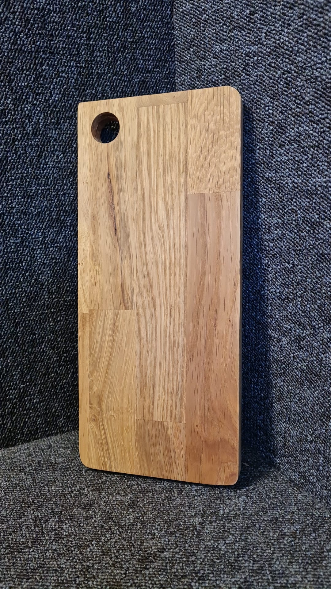 Snygg skärbräda av återbruksmaterial | Återbruksbräda